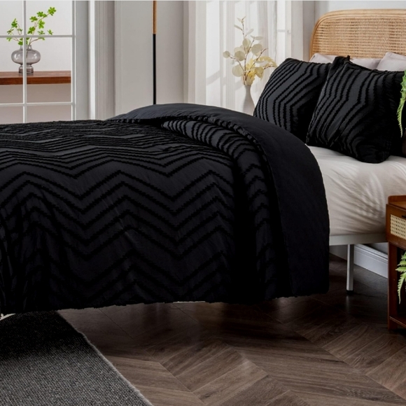 Black Chevron Tufted Zigzag Texture Queen Size Bed Comforter Shams Bedding Set - Picture 8 of 15